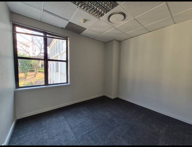 1,311M² OFFICE TO LET IN SANDTON CENTRAL